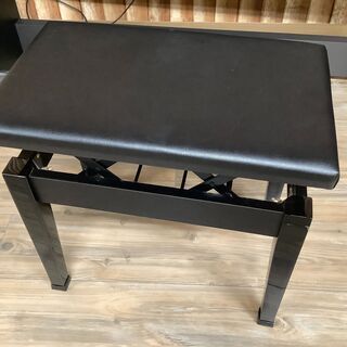 本格的なサウンドが味わえる！YAMAHA(ヤマハ)の電子ピアノです 