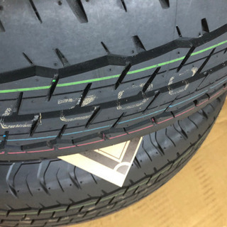 ハイエース6型　新車外し　4本セット