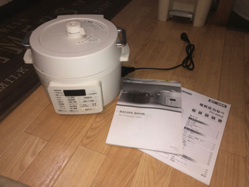 値下げしました。未使用　電気圧力鍋  アイリスオーヤマ