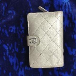 シャネル 折り財布