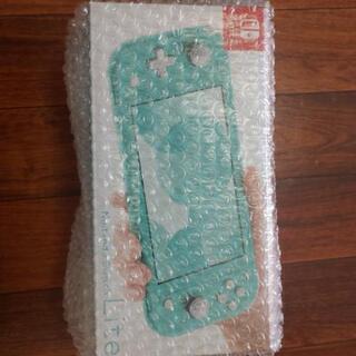 NintendoSwitcライトの画像