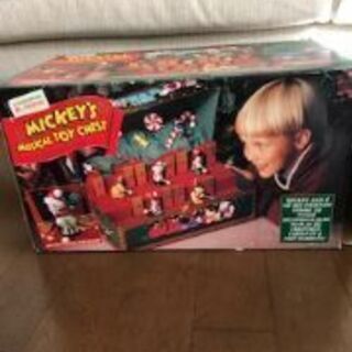 Mickey's musical toy chest