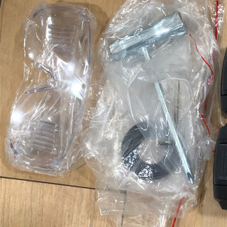 美品‼︎ お買得 オススメ 目玉商品 充電式 草刈り機 替え刃2枚 バッテリー