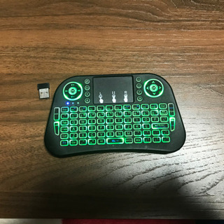 PC用　タッチパッド付きワイヤレスキーボード