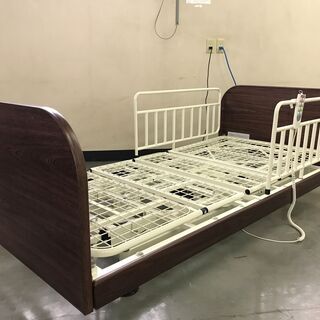 コミコミ格安販売 第2弾！ 介護用ベッド 《電動3モーター：保証期間付  
