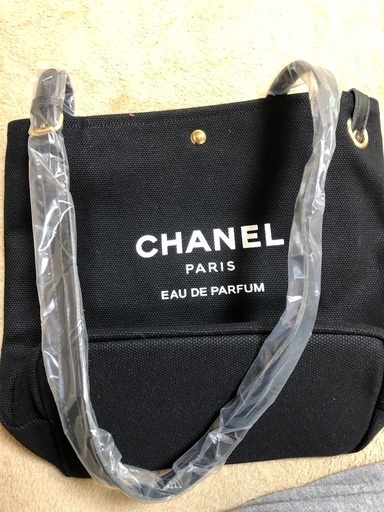 シャネルノベルティ　タグ付き　新品　斜めがけバック
