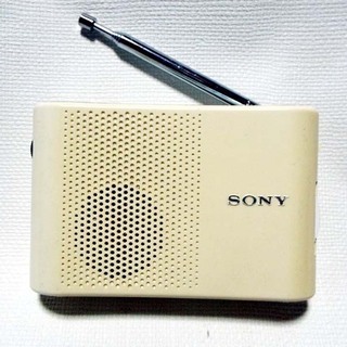 SONY コンパクトラジオ ３００円