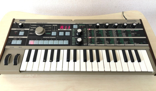 KORGのシンセサイザー「microKORG」