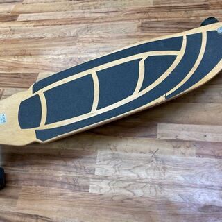 【店頭販売のみ】 CARVE BOARD のスケートボード『SU...