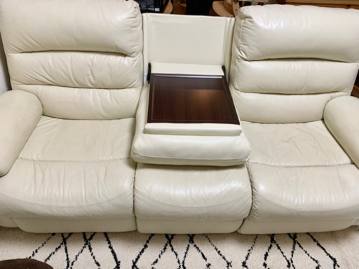 ニトリ　本革　ソファー　テーブル付き　電動リクライニング　ニトリ