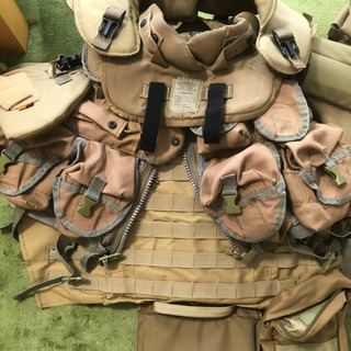 米軍風ボディアーマー一式袋付き
