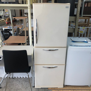 【リサイクルサービス八光　田上店　安心の1か月保証　配達・設置OK】日立 265L 3ドア ノンフロン冷蔵庫（シルクベージュ）インバーター制御 FIESTA R-S27ZMV-C リサイクルサービス八光 田上店 安心の1か月保証 配達・設置OK】日立