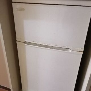 【ネット決済】ベッド　冷蔵庫　机　椅子　ソファー