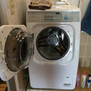 ドラム式洗濯機（室内使用の美品！）