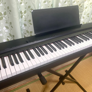 電子ピアノ CASIO プリヴィア PX-135BK 88鍵　2012年製　近畿圏内配送可 電子ピアノ CASIO プリヴィア PX-135BK 88鍵 2012年製 近畿圏内配送可