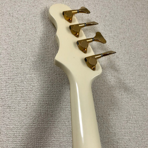 BURNS LONDON　BISON BASS WHITE　バーンズ　 廃盤！ BURNS LONDON BISON BASS WHITE バーンズ 廃盤！ Burns Bison