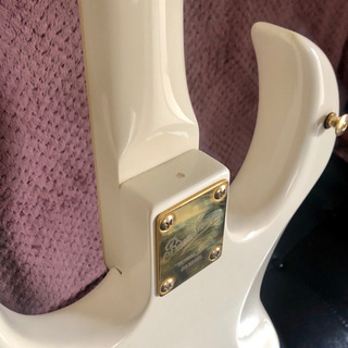 Burns London バーンズ　BISON Bass バイソン ベース