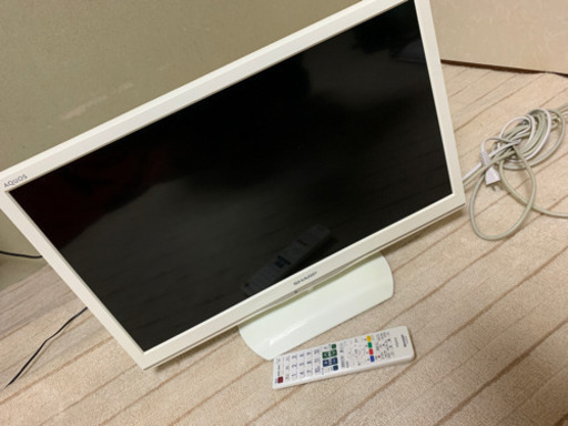 SHARPのAQUOSテレビ24型 6375円