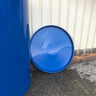 青のドラム缶　蓋付き　200L