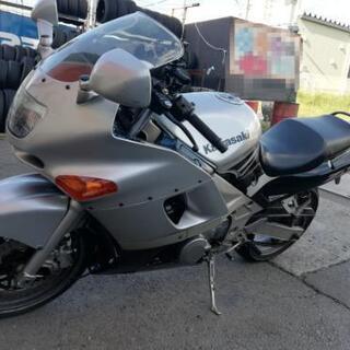 ZZR600車検長いタイヤバリ溝