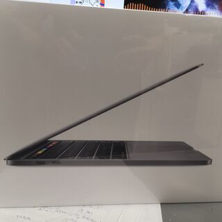Macbook Pro 13 (2020モデル) 