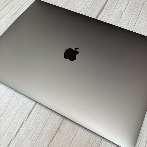 MacBook Pro 15インチ i7 3.1GHz/16GB/1TB