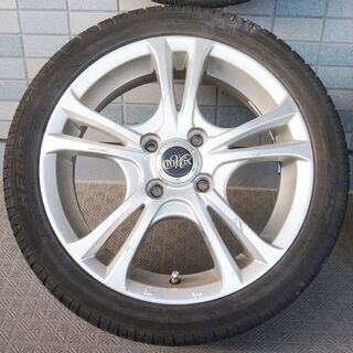 MILUAのアルミホイールとラジアルタイヤ 4本セット 15インチ 5J PCD100 4穴 タイヤ165-50R15 です。