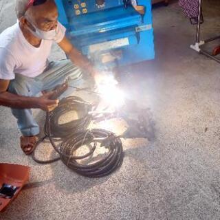 ディーゼルエンジン溶接機ウェルダー別館倉庫安波茶2-8-6に置いてます