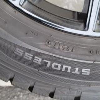 スタッドレス！バリ山☆ダンロップ16インチ！プリウスa着用