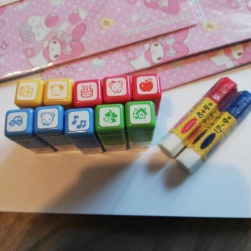 マイメロディの折り紙とファミリアのスタンプセット Pino 越中島の家具の中古あげます 譲ります ジモティーで不用品の処分