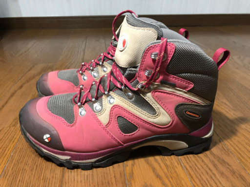 Caravan登山靴 トレッキングシューズ レディース ピンク 24 5センチ ヤムチャ 稲毛海岸の靴 アウトドアシューズ の中古あげます 譲ります ジモティーで不用品の処分