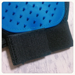 [未使用]犬猫 ペットブラシ グルーミンググローブ 両手 青 手袋 シリコン製