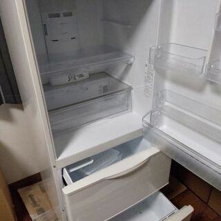 【ネット決済】冷蔵庫　２５５Ｌ アクア　ハイアール　②