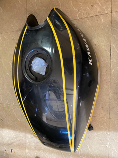 KAWASAKI ゼファー400 純正燃料タンク コックなし