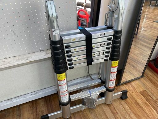 【店頭販売のみ】X-LIFEの伸縮はしご 入荷しました！！