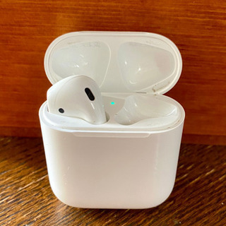 AirPods 左
