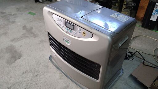 決まりました!①ファンヒーター 2013年製 中型機種 実働 CORONA コロナ