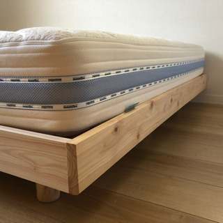 magniflexマットレス＋ニトリベッドフレーム／ダブルサイズ【引取 11/28迄】