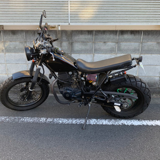 YAMAHA  TW200 カスタム　ブラック