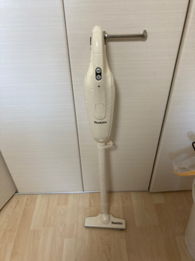 マキタ　コードレス　掃除機