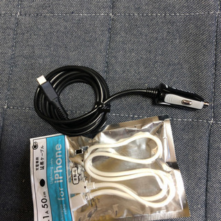USB Type-Cケーブルが一体 18W 高出力 カーチャージャー