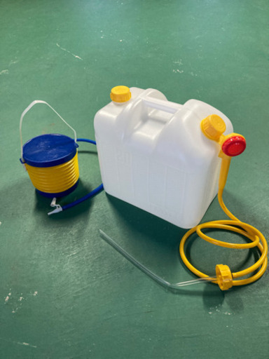 シャワー付きポリタンク ひまわり 布袋のスポーツの中古あげます 譲ります ジモティーで不用品の処分