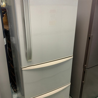 TOSHIBA 3ドア冷凍冷蔵庫 340リットル 自動製氷機能付き 2012年製 中古