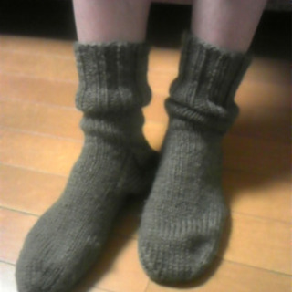 おばあちゃんの手編み　毛糸の靴下　販売中！