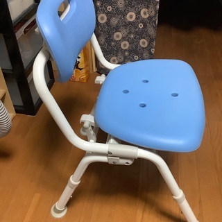 介護用　シャワーチェア（中古）　背もたれのみで姿勢が安定する方に。