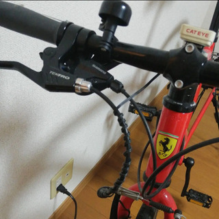 クロスバイク　Ferrari フェラーリ　直接受け渡し限定　調布市