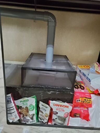 完売 大型水槽 60✖️60✖️1800