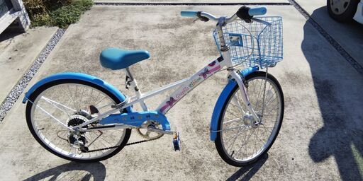 【子供用　女子用　自転車22インチ（使用頻度少）】