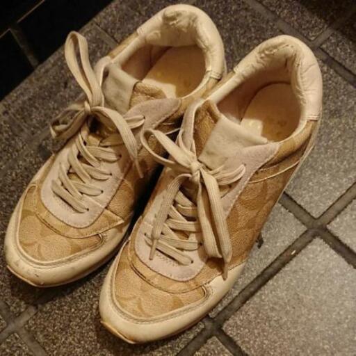 Coach コーチのスニーカー こぶた 京都の靴 スニーカー の中古あげます 譲ります ジモティーで不用品の処分