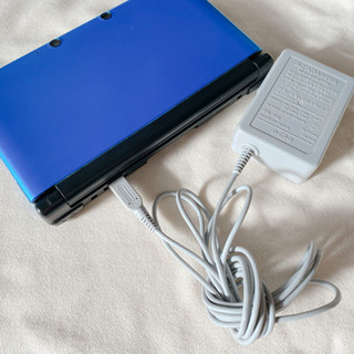 【任天堂3DS LL】ブルー【充電器付き】